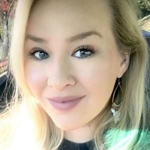 Meet your Posher, Macy